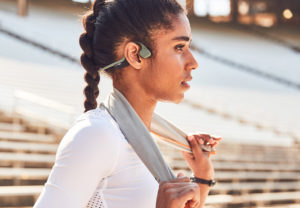 fones de ouvido em esportes