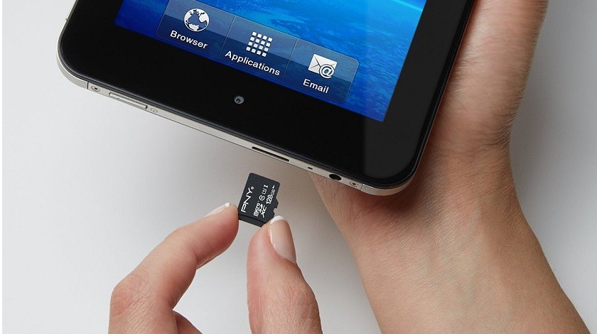 Tablet at flash drive