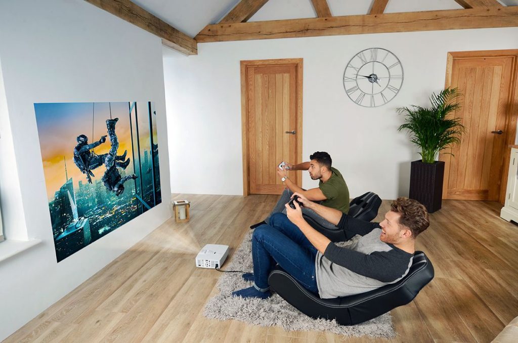 ! A De projector gebruiken voor games.