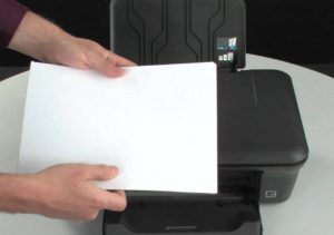 Papir og printer.