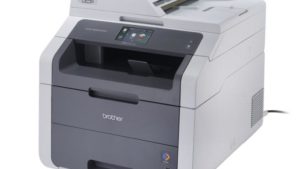 Fratello DCP-9020CDW.