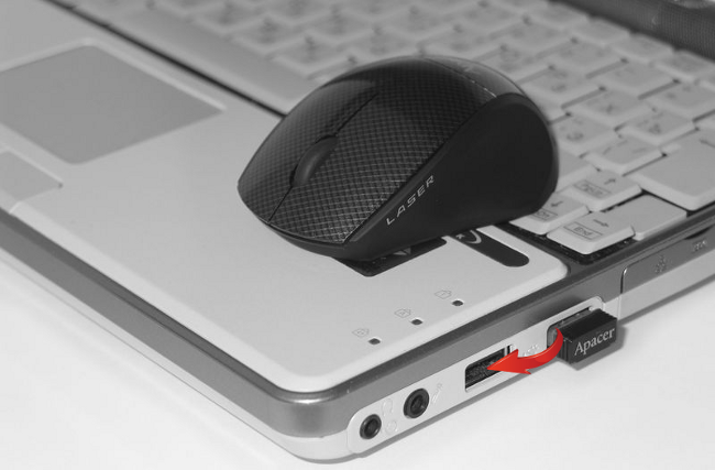 How to set up a wireless mouse on a laptop