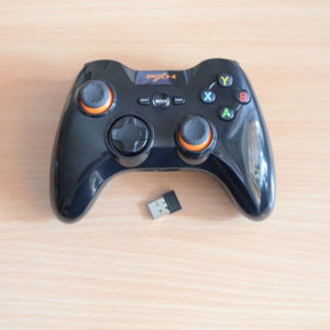 collegamento di un joystick wireless