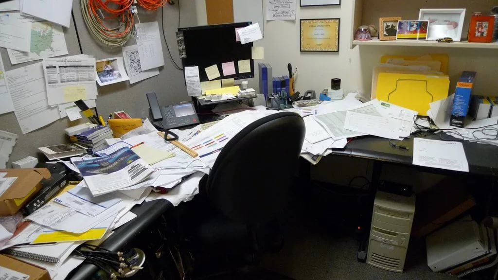 Why a cluttered desk is bad for your health