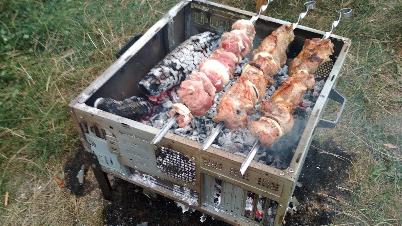 A rendszeregység grillezőjéből