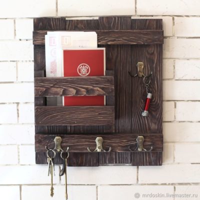 How to make a wall key holder