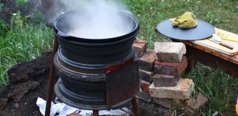 Forno chiuso fatto di dischi.