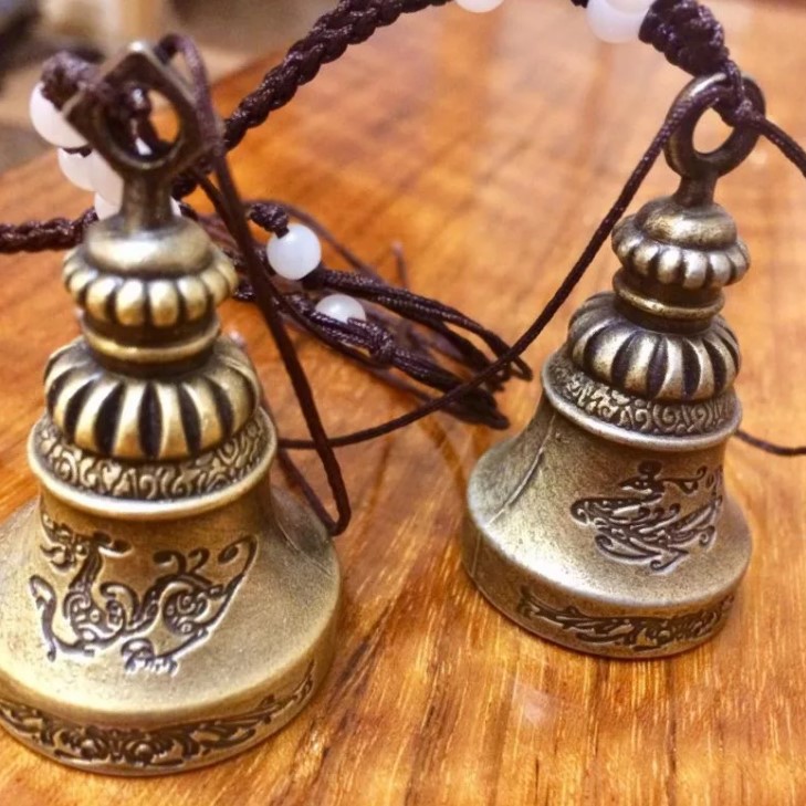 amulet bell