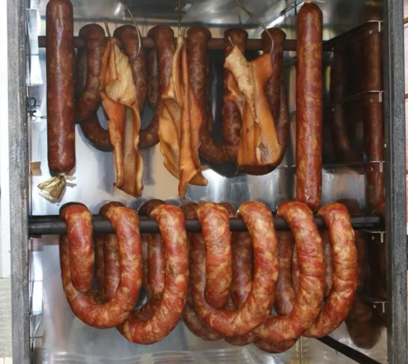 linguiça fumegante