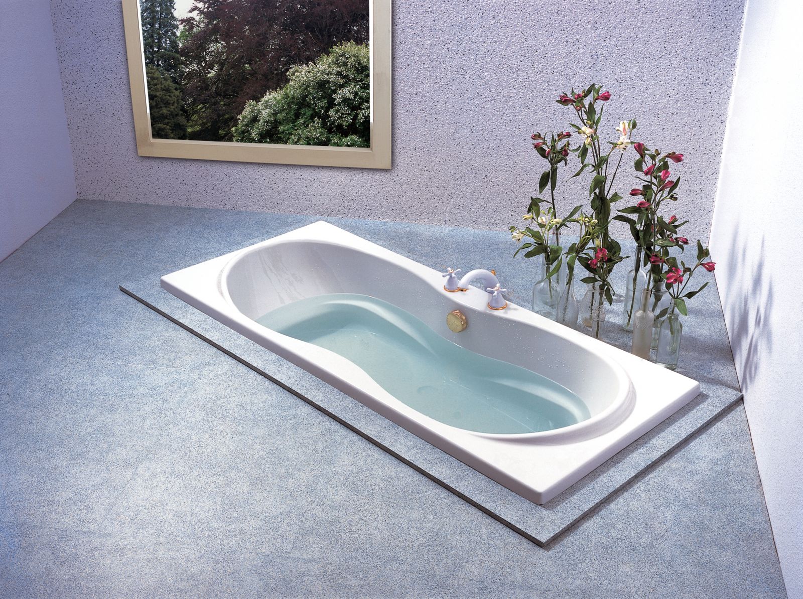 floor standing acrylic bathtub