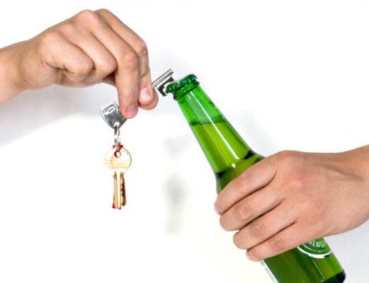 7 ways to open a beer bottle without a bottle opener