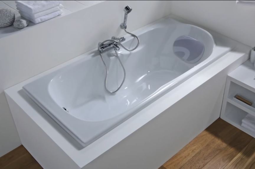 regular na acrylic bathtub