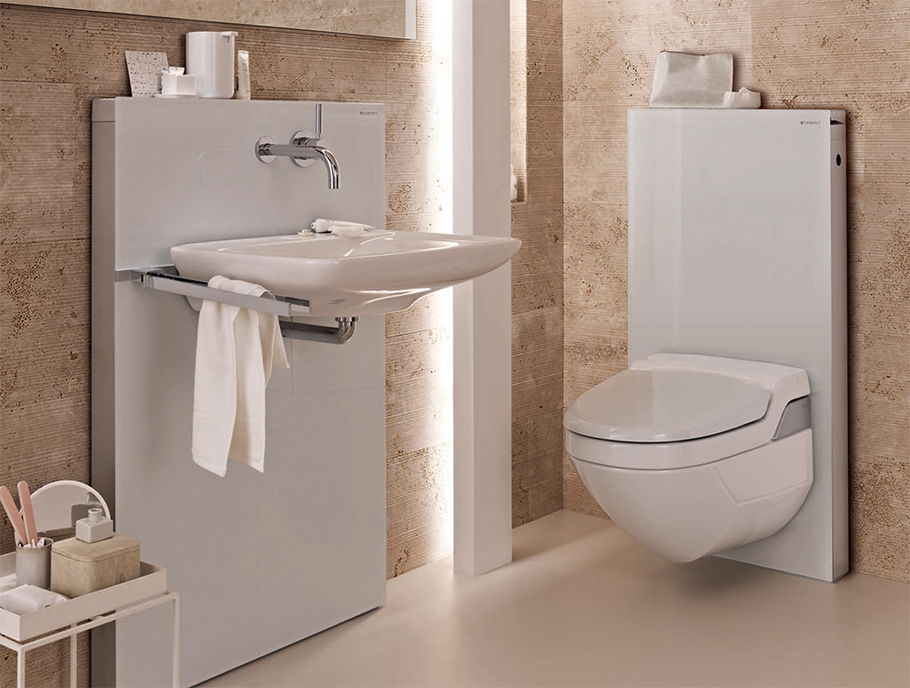 Toilet met inbouw in het interieur.