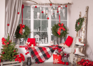 How to decorate windows for the New Year: original ideas