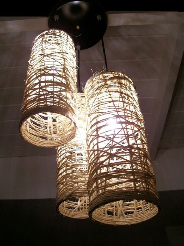 Cylindrical na chandelier.