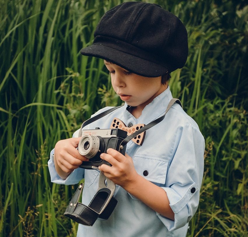 Jongen met een camera