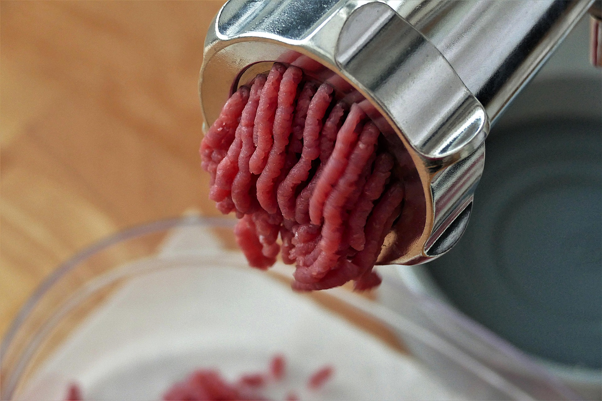 couteau de hachoir à viande bien aiguisé