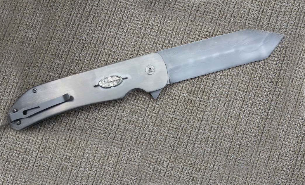 Knife1