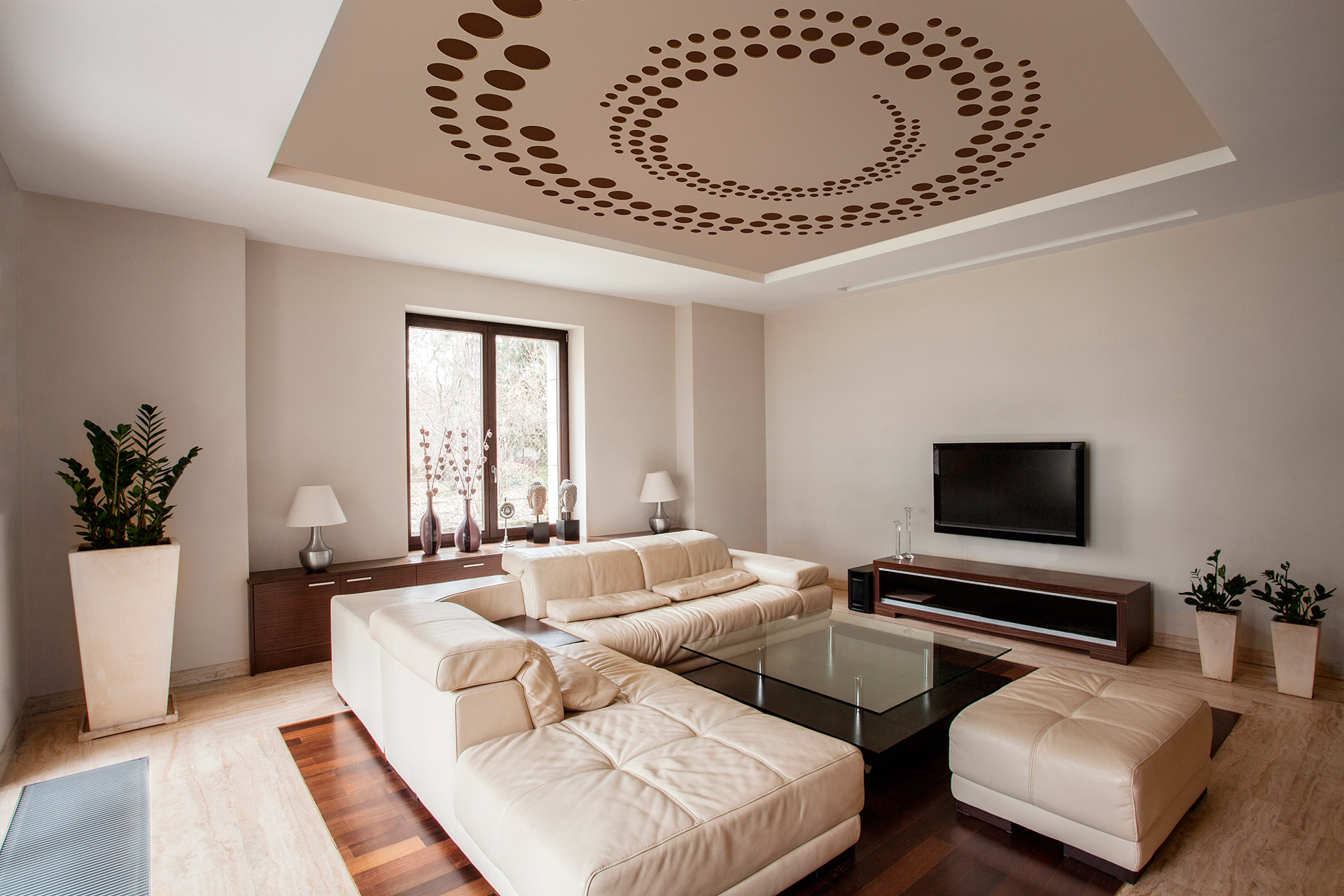 suspended ceilings in the apartment