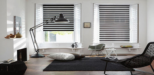 Blinds for the living room in a minimalist style