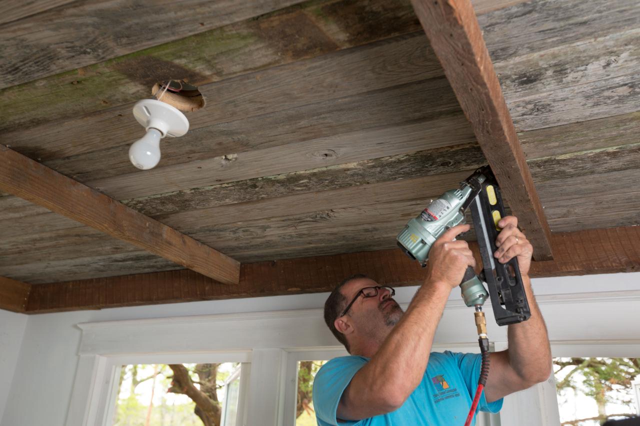 moldura de techo de madera contrachapada