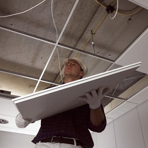 dismantling plasterboard ceiling