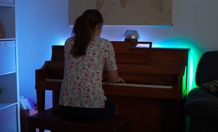 Iluminação de piano com tiras de LED