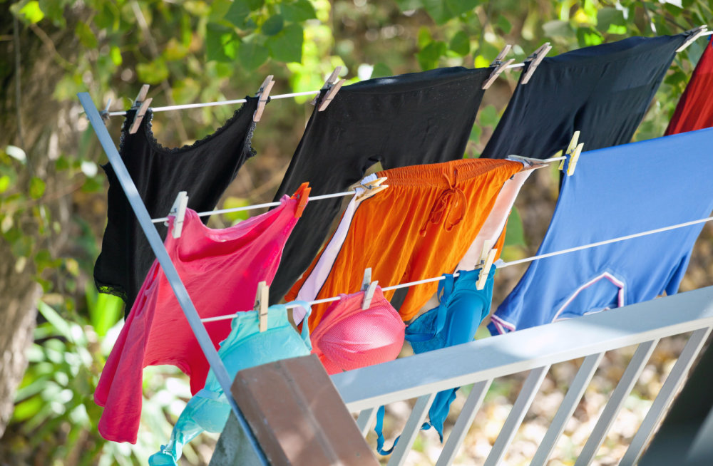 Waarom je geen kleding op het balkon kunt drogen