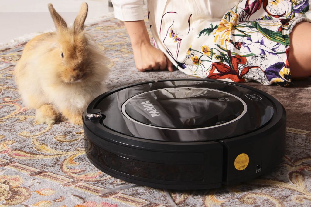 robot vacuum cleaner for cleaning hair