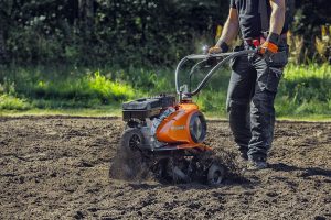 paano pumili ng gasoline cultivator