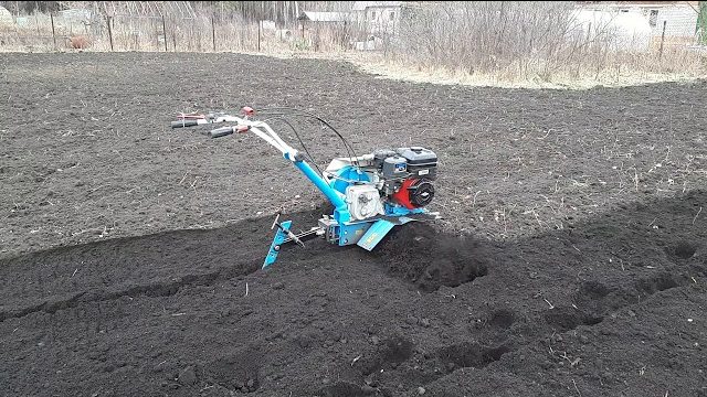 arada per a tractor de rodatge