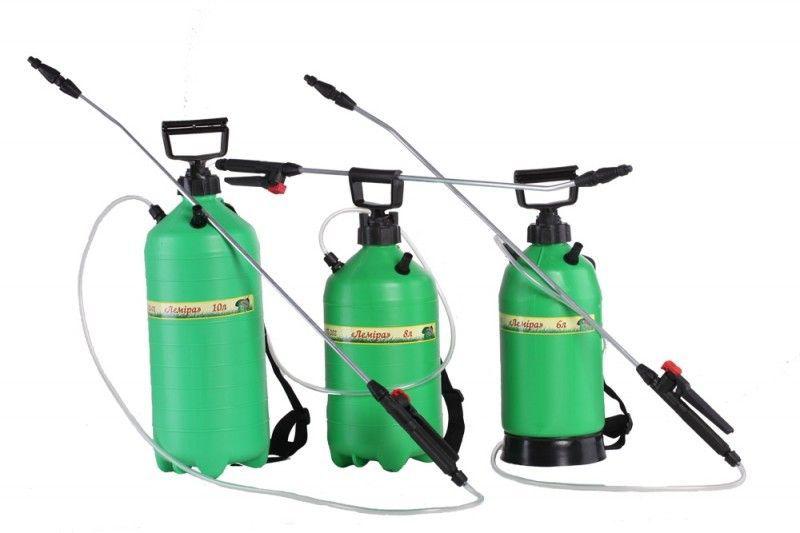 Pneumatic sprayer