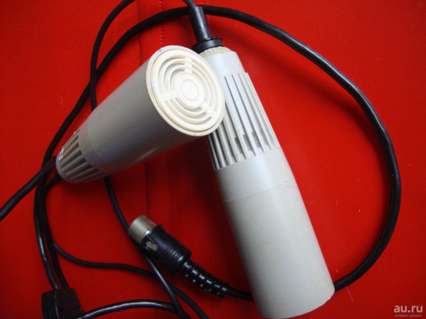 Microphone