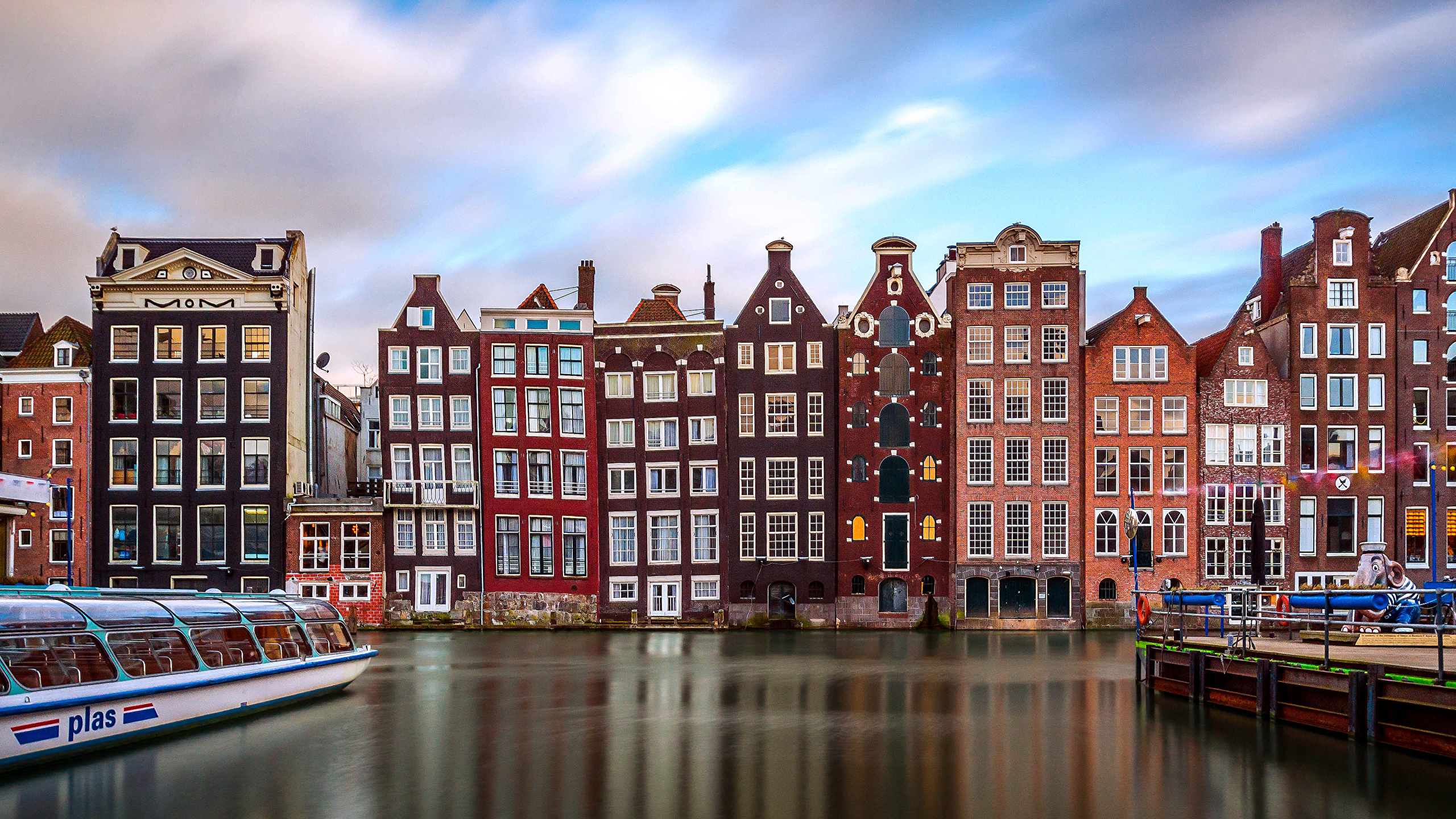 Holanda_Amsterdam_Houses_Marinas_Canal_542522_2560x1440