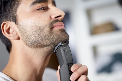 Beard trimmer