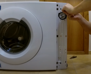 How to change the pump in a washing machine Indesit - 4