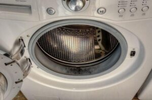 Replacing the hatch cuff of an LG washing machine