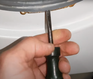 how to remove the seal on an LG washing machine - 4