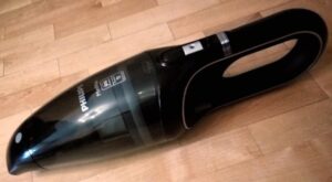 Handheld vacuum cleaner