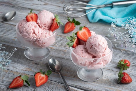 Strawberry ice cream