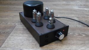 Headphone amplifier power