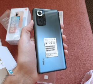 Perbandingan telefon pintar Xiaomi dan Huawei