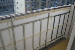 Insulation of the floor on the balcony with mineral wool