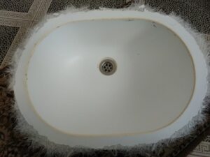 Ahşap levhalardan yapılmış lavabo 9