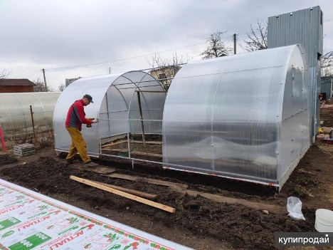 Paano ayusin ang isang butas sa polycarbonate sa isang greenhouse