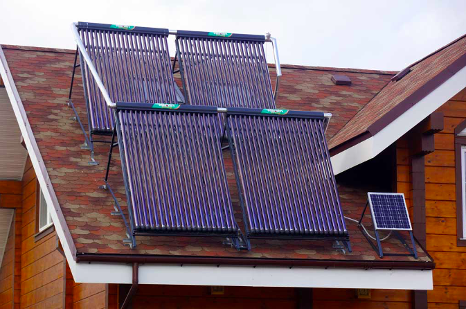 Colector solar cu vid